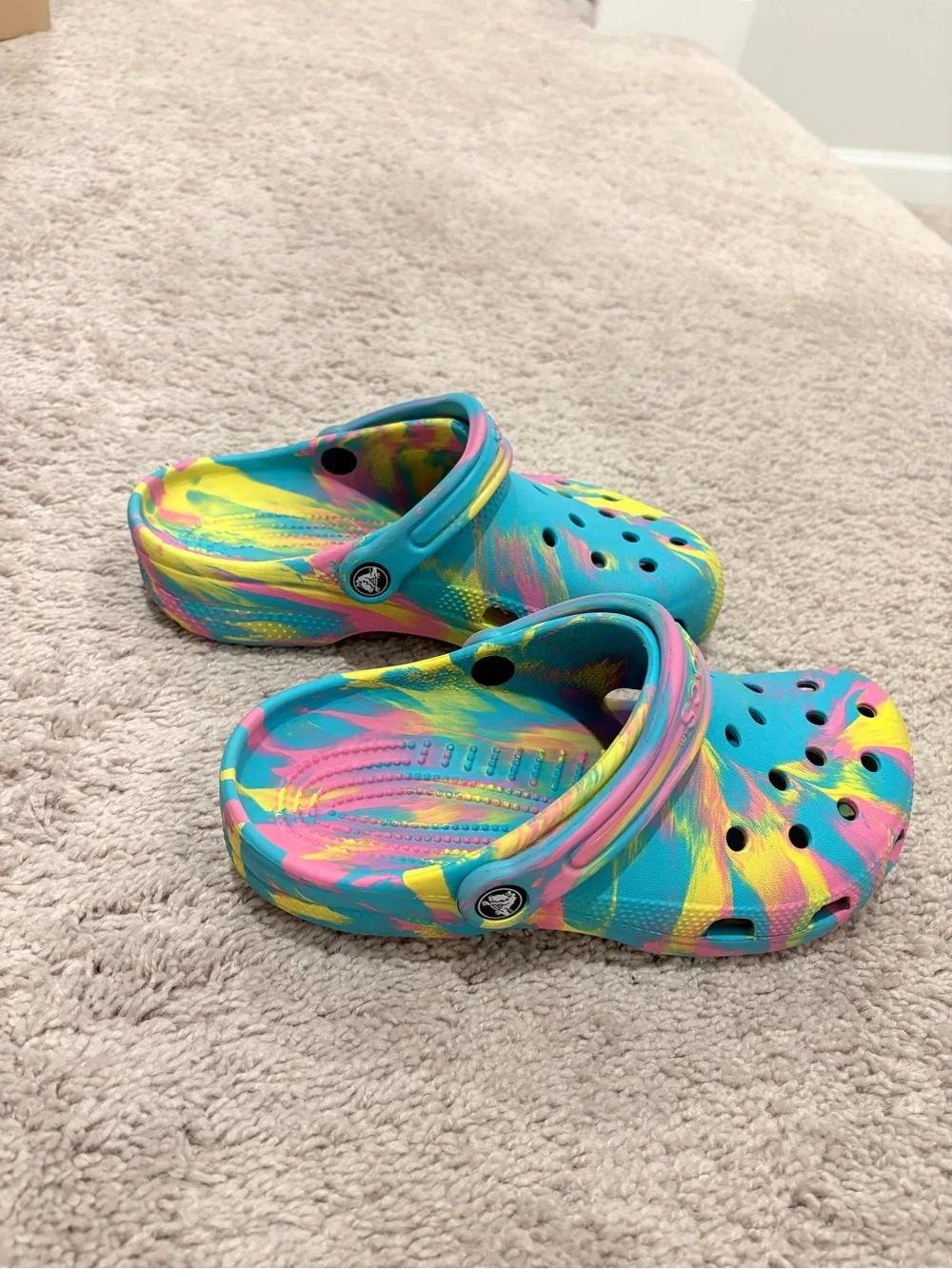 CROCS Kids Tie-Dye Clogs in Blue, Pink & Yellow